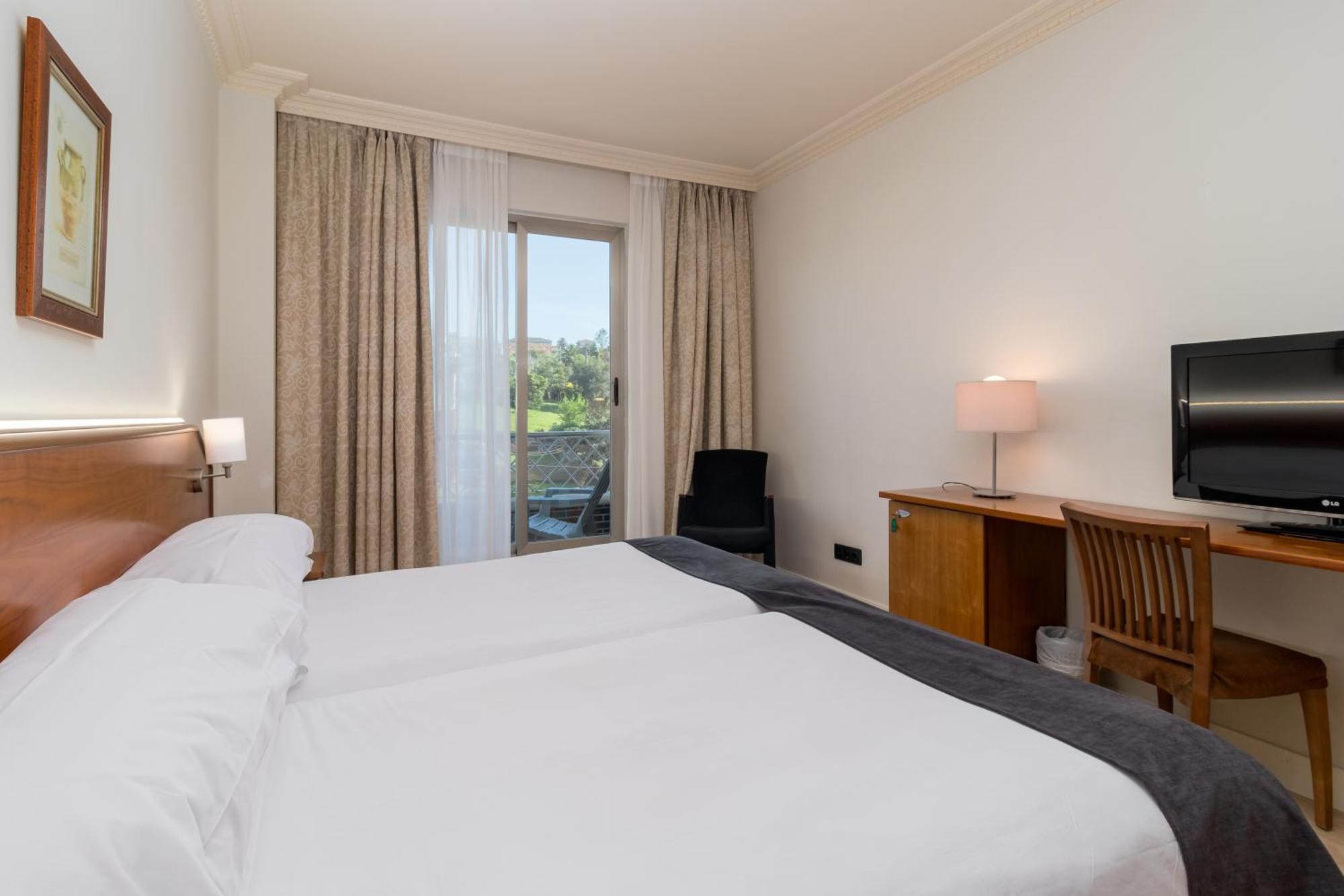 Hotel Milagros Golf Mogro Esterno foto